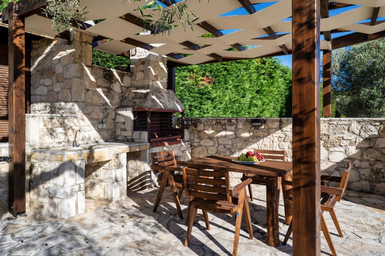 Palmrise Luxury Villas By Travel Pro Services - Nea Skioni Halkidiki Bagian luar foto